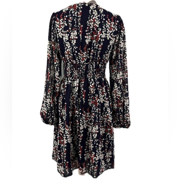 NWT - Cupshe Cicely Ditsy Floral V-Neck Mini Dress - Size M - Picture 7 of 14